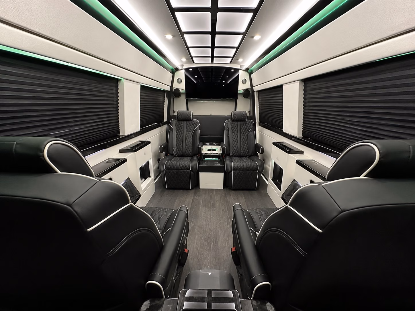 blog rent a bus to disneyland resort hero