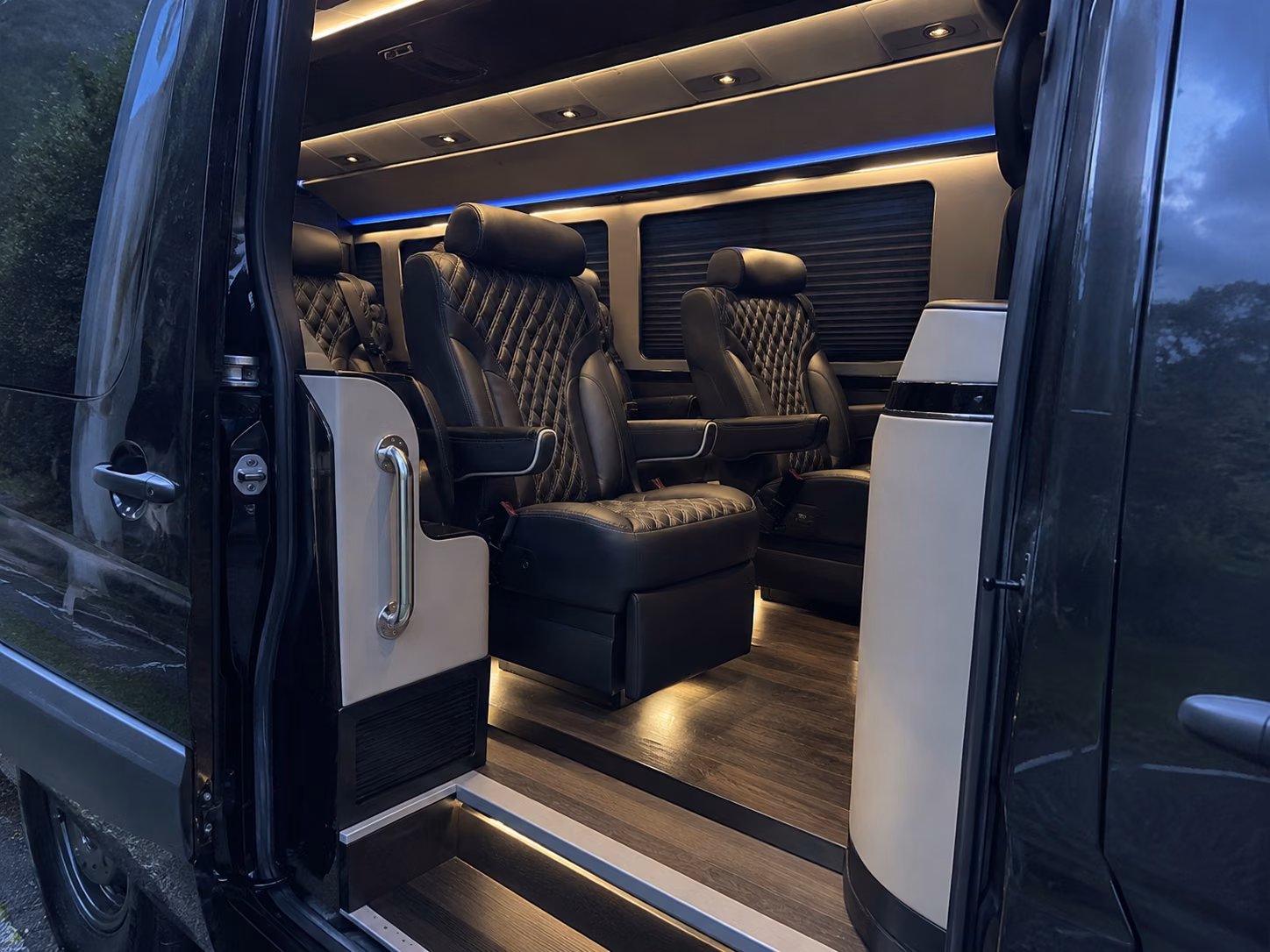 book a bus for your next private event 1