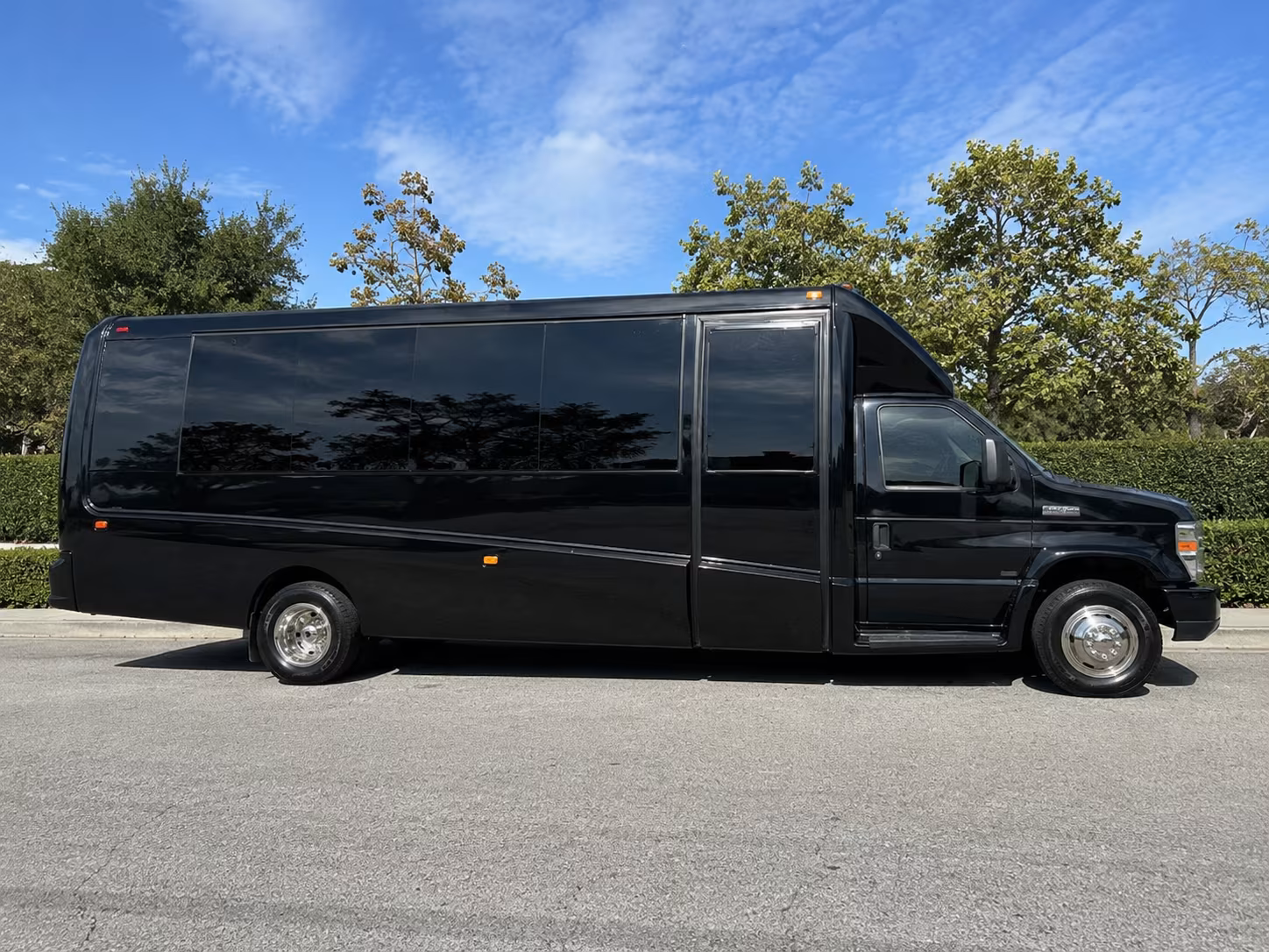 book a bus for your next prom 2
