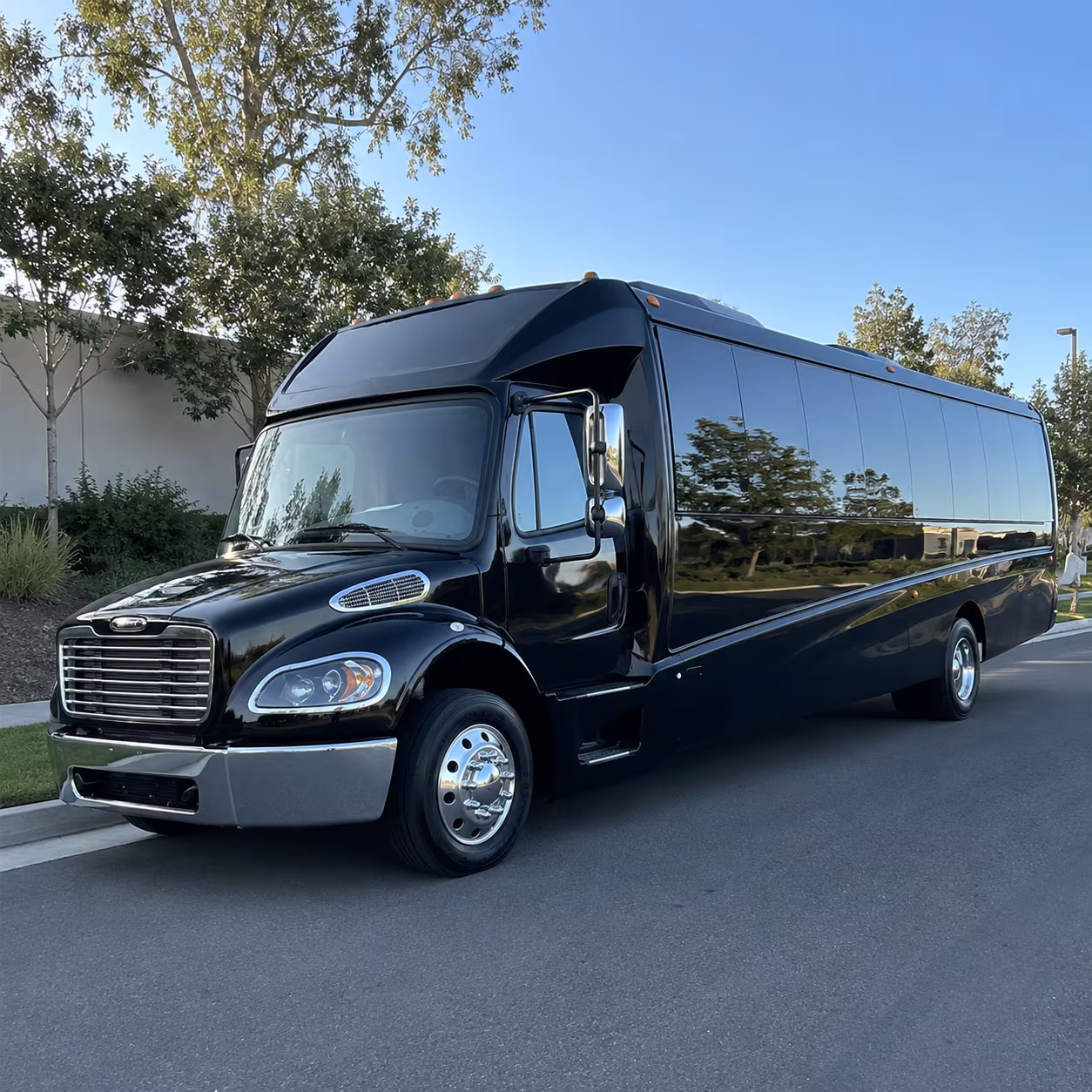 whittier 20 passenger minibus
