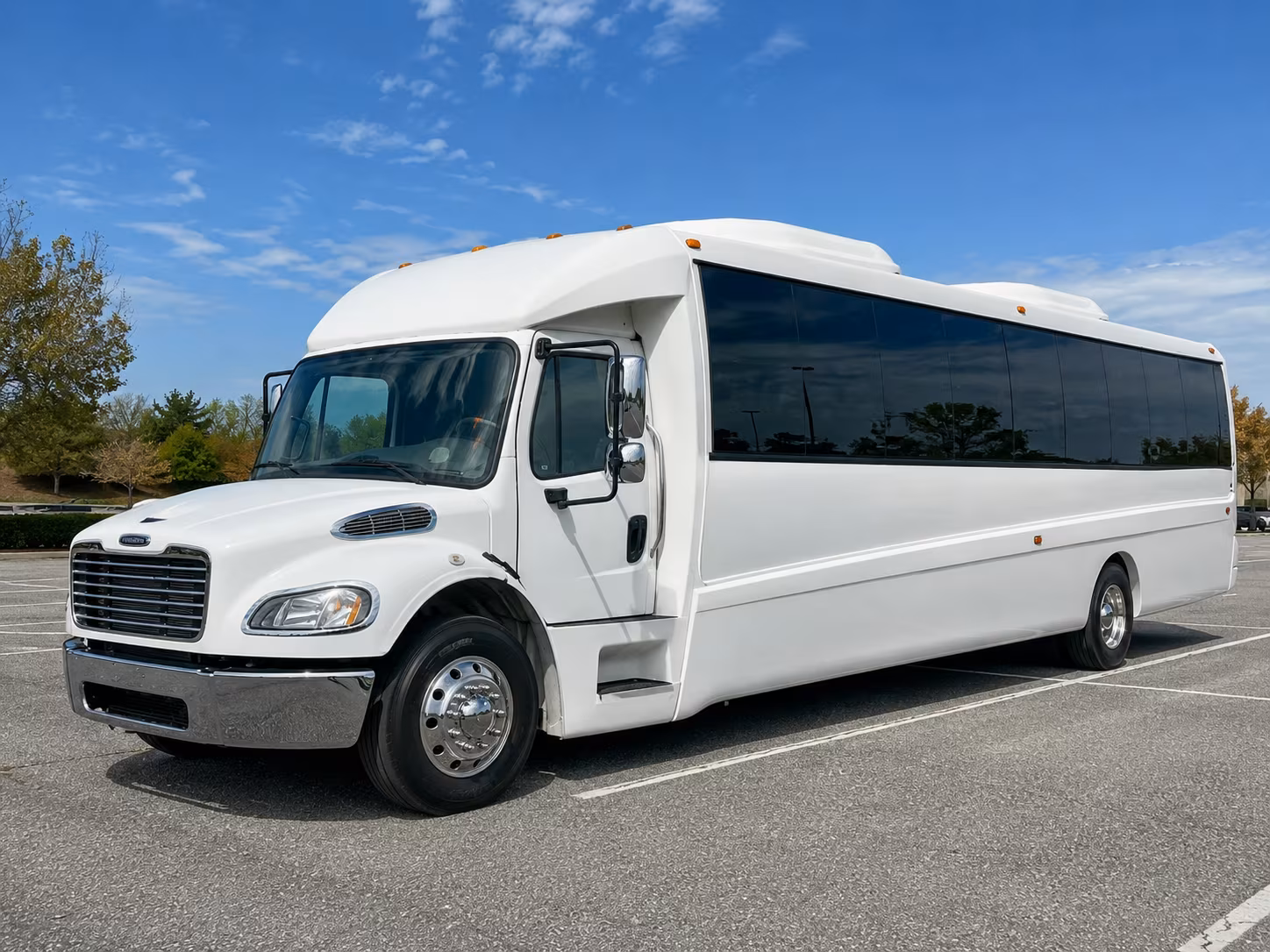 whittier 30 passenger party bus